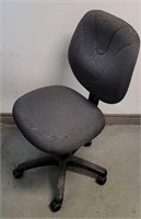 Task chair with fabric seat & back with rolling