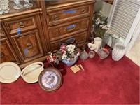 VERY LARGE LOT OF DECOR / VASES & MISC