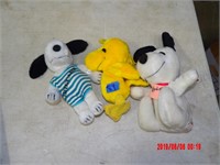 2 SNOOPY AND WOODSTOCK