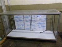 6' lighted display case