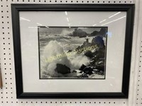 BLACK AND WHITE PHOTO OF WATER SPLASHING ON ROCK
