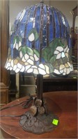 Tiffany Style Lamp With pond Lily Stained Glass