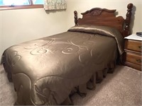 Queen Size Bed, Frame, Mattress, Comforter,