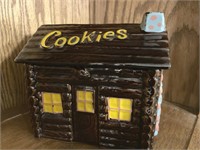 Log Cabin Cookie Jar 7.5” x 5.5” x 7”