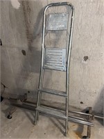 Metal step ladder And metal rolling rack pieces