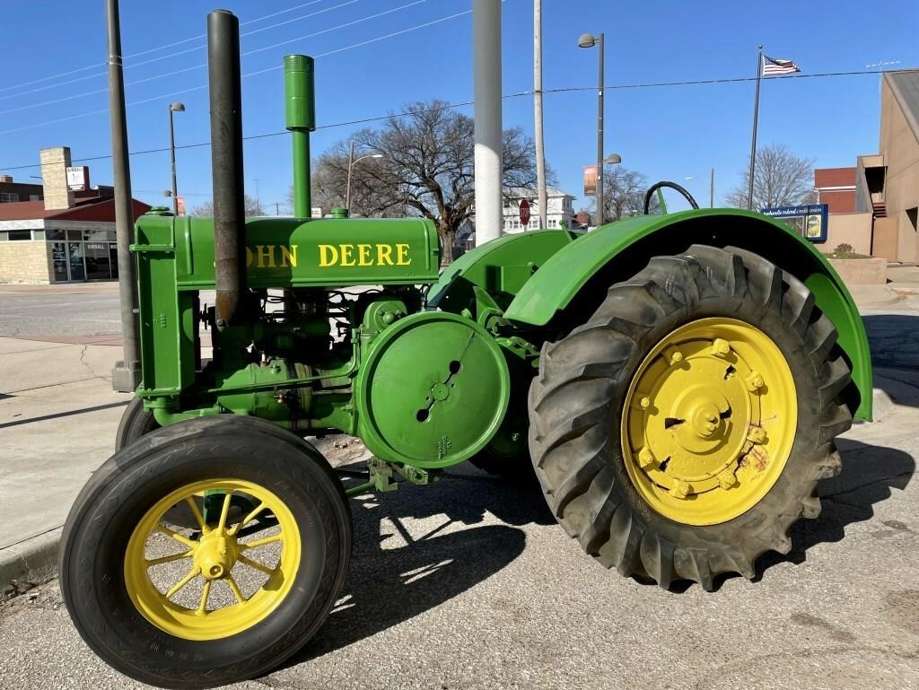 ANTIQUE CARS AND JD TRACTOR