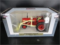 IH Farmall 544 Gas Toy Tractor w/ Loader
