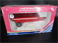 1/32 Case IH Side Spreader