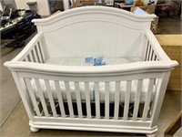 White Baby Crib & New Mattress