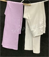 (2) Pairs of Women’s Workout Pants (S)