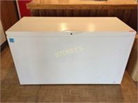 Frigidaire Gallery Chest Freezer - 61 x 28