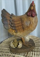 9" x 12" Resin Hen with Chicks Decor