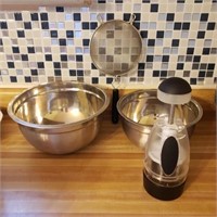 STAINLESS BOWLS, Chopper, Strainer / Sifter