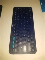 Small Bluetooth keyboard no dongle