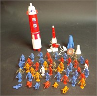 Space Rocket, Figures Accessories