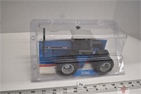 ERTL 1/32 Scale Ford/Versatile 846 Tractor