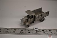 Speccast Pewter "John Deere" 1/43 scale Delivery