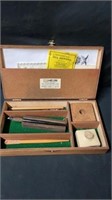 The calligraphic pen set with wooden box