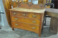 Vintage wood dresser - info