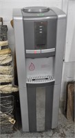 Sylvania water dispenser/fridge - tested