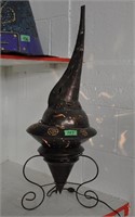 Electric light-up witch's hat decor - info