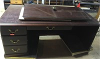 horse shoe shaped executive desk 6' x 8' 6"