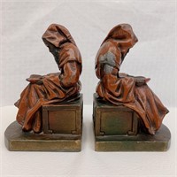 2 Pcs. "Creepy " Book Ends