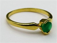 14k Gold Ladies Ring with Emerald