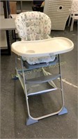 Graco Slim Snacker High Chair Ultra Compact