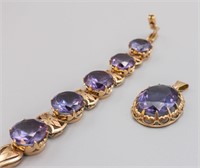 18 KT GOLD AND FACETED SYNTHETIC SAPPHIRES PENDANT