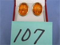14kt 3.1gr Carded Amber Scarab Pierced Earrings