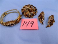 Juliana/D&E Pin, Earring & Bracelet Set