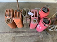 Multiple gas cans