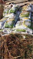 Pallet organic top soil