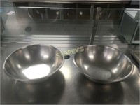 2 S/S Mixing Bowls