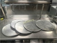 18" Pizza Trays & Screens
