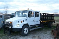 '01 Freightliner FL70 Business Class Flatbed Truck