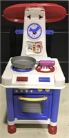 CHILDS PLASTIC TOY OVEN