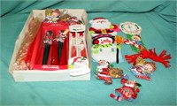 FLAT BOX OF ASSORTED CHRISTMAS DECORATIONS