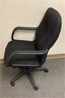 Set of 4 black office chairs