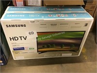 1 LOT (2) SAMSUNG 32” SMART TV