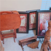2 Foldable TV Tray Tables and Wall Art