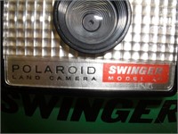 Vintage Camera: Polaroid w/ Manuel