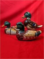 4 Pieces of Duck Decor