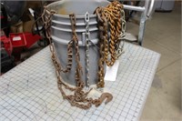 Bucket of Misc Chain & Tire Chain Links