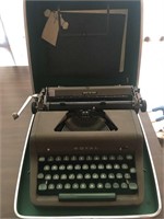 Royal typewriter