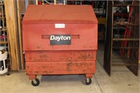Dayton lift front tool box w/ door shocks