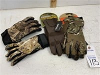 4 Pair Cabela’s Gloves