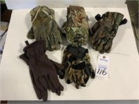 5 Pair of Hunting Gloves