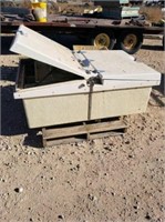 Veterinarian Supply Box For Pick Up Bed